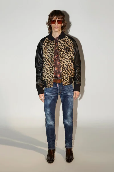 Look 7
